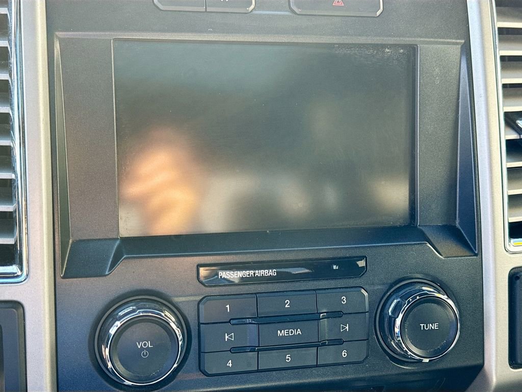 Used 2015 Ford F150 Lariat AWD/4WD image 13