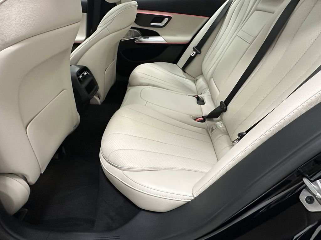 New 2026 Mercedes-Benz E 350 4MATIC Sedan image 26
