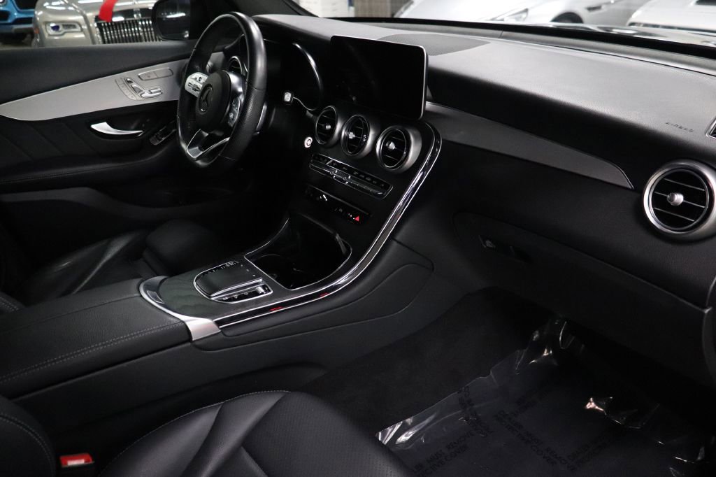 Used 2021 Mercedes-Benz GLC 300 w/ AMG Line image 25