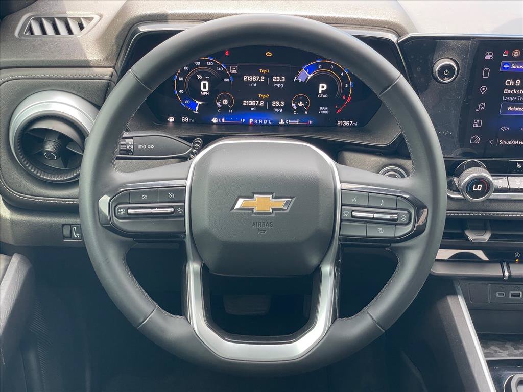 Used 2025 Chevrolet Colorado LT RWD image 13