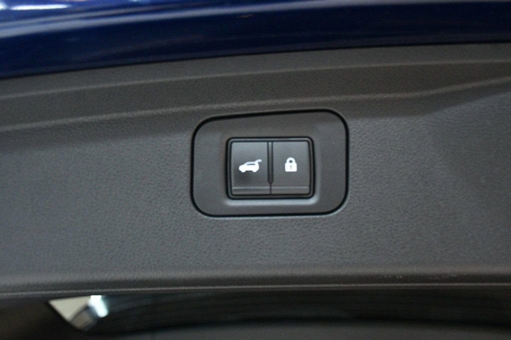 Used 2025 INFINITI QX80 Sensory image 87