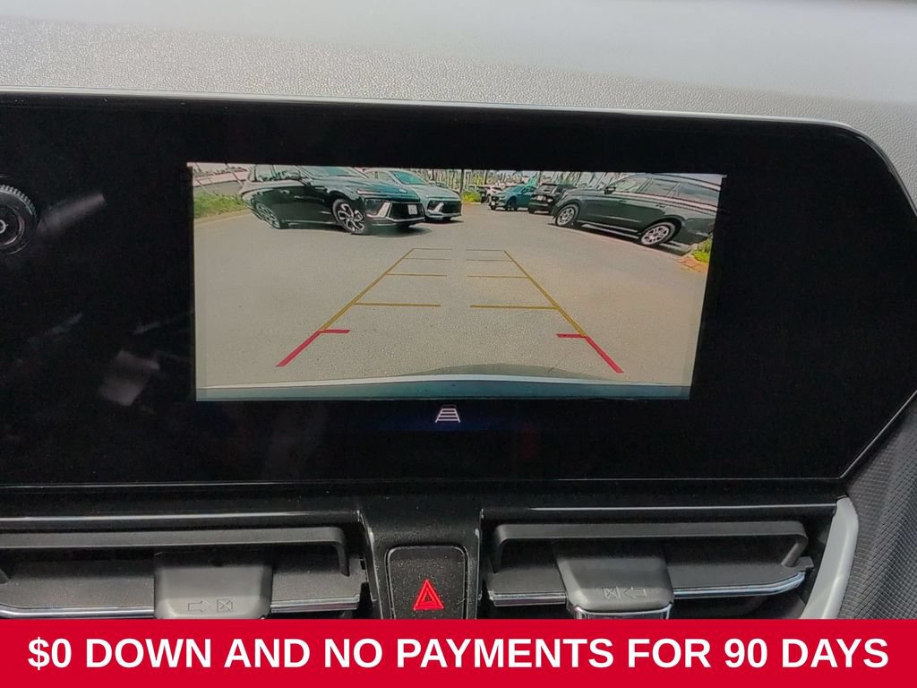 Used 2025 Chevrolet TrailBlazer LT AWD/4WD image 18