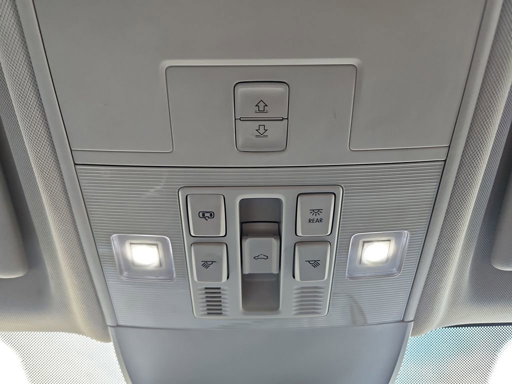 Used 2024 Volkswagen Taos SE image 22