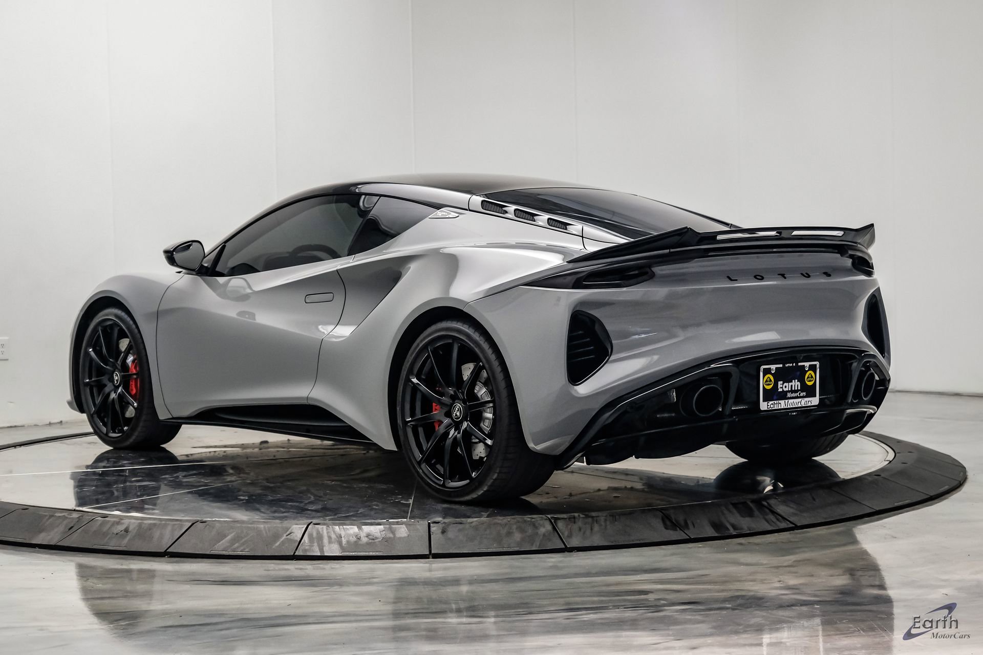 Used 2025 Lotus Emira RWD image 12