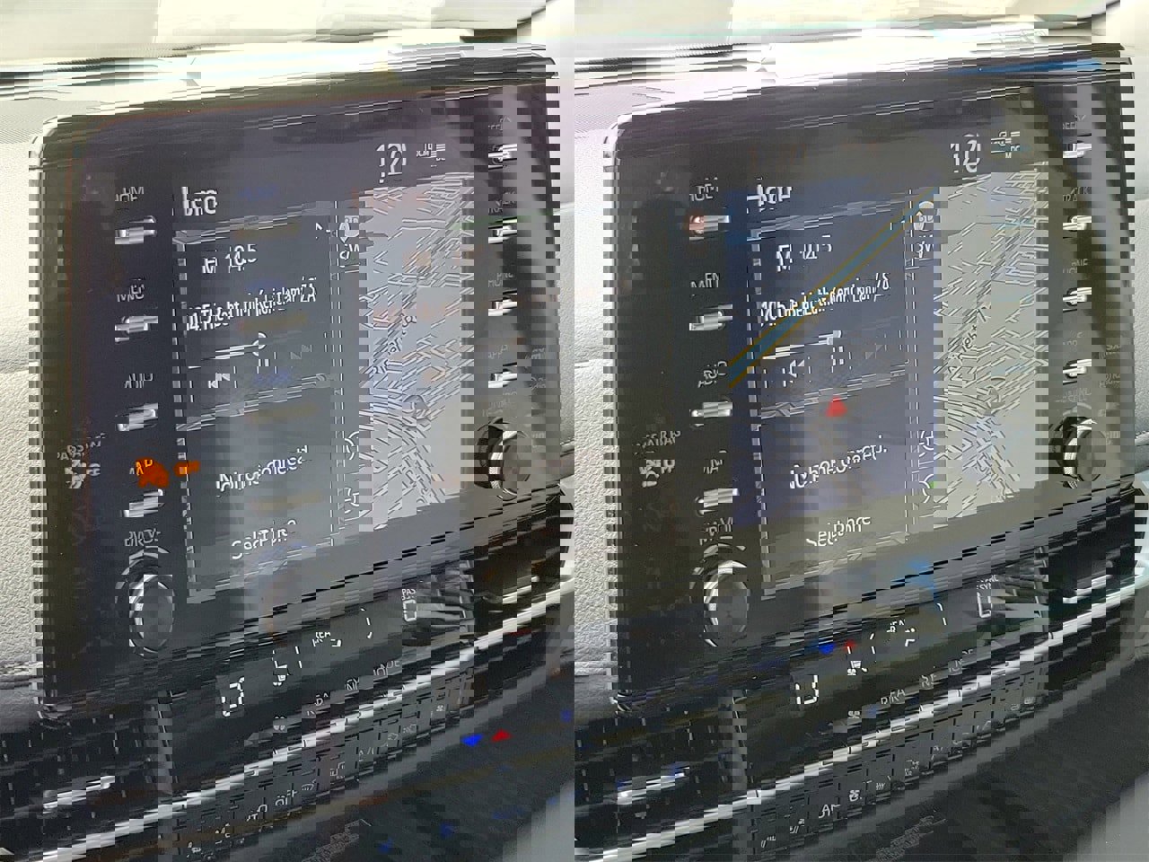 Used 2024 Toyota Sienna Limited image 25