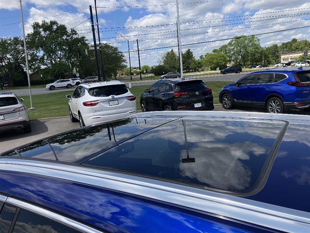 Certified 2024 Cadillac XT5 Premium Luxury w/ Technology Package AWD/4WD image 10