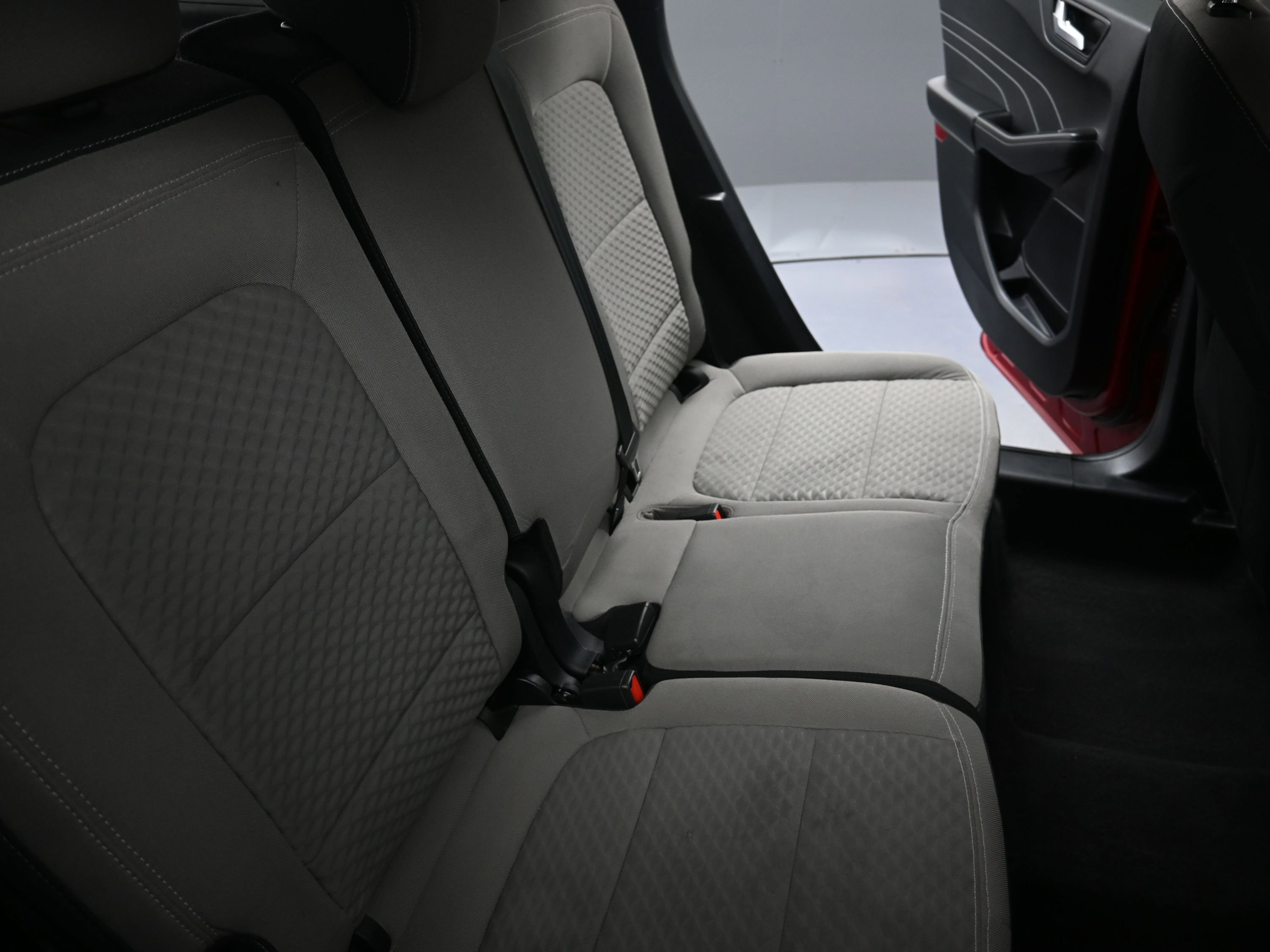 Used 2021 Ford Escape SE w/ Cold Weather Package FWD image 33