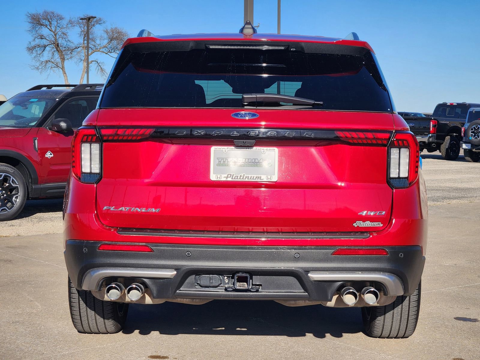 Used 2025 Ford Explorer Platinum w/ Ultimate Package image 8