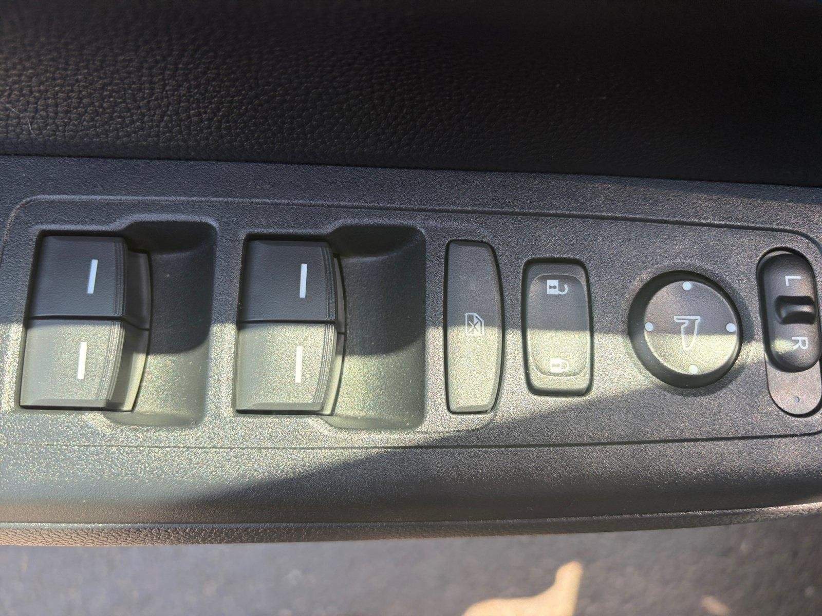 Used 2025 Honda CR-V Sport-L image 14
