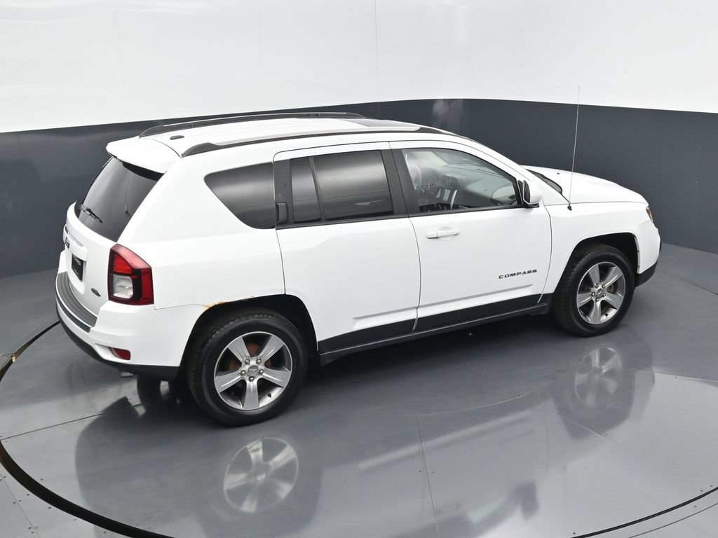 Used 2017 Jeep Compass High Altitude FWD image 12