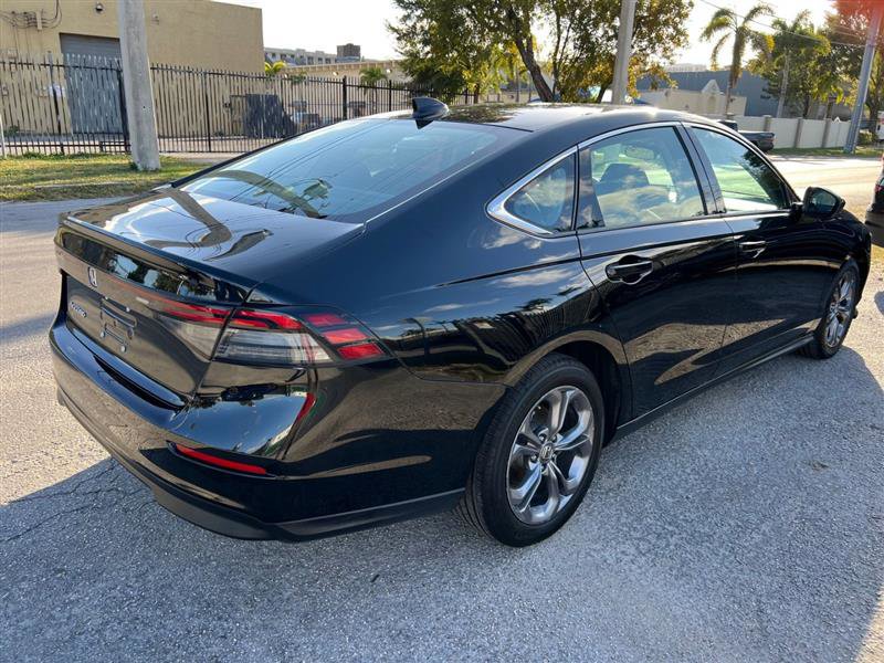 Used 2024 Honda Accord EX image 7
