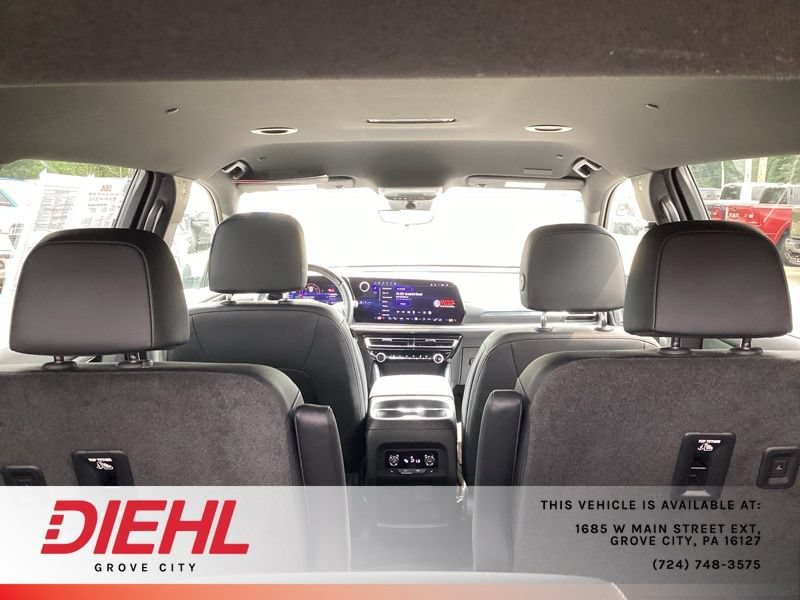 Certified 2024 Chevrolet Traverse RS AWD/4WD image 15