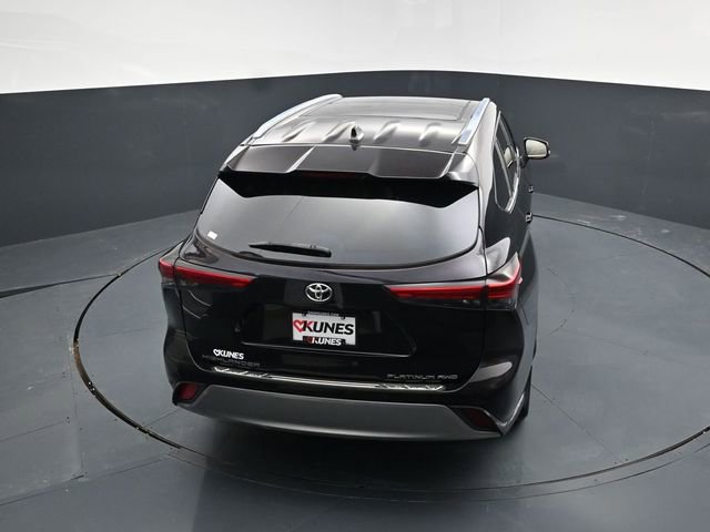 Used 2021 Toyota Highlander Platinum image 46