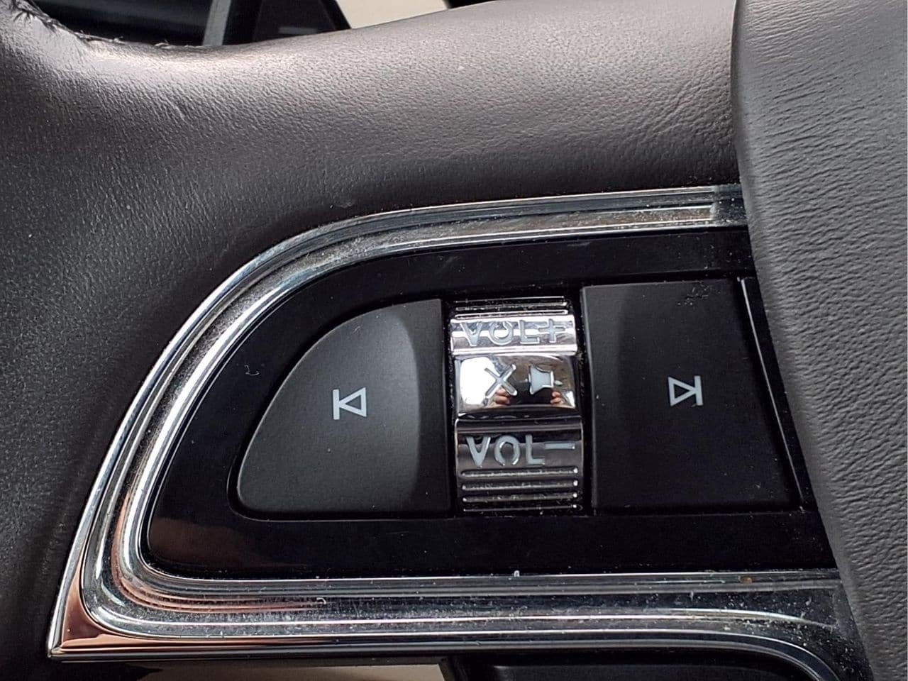 Used 2019 Lincoln Navigator Reserve AWD/4WD image 24