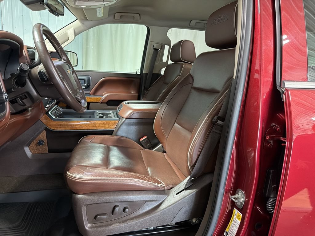 Used 2015 Chevrolet Silverado 2500 High Country w/ Duramax Plus Package AWD/4WD image 5