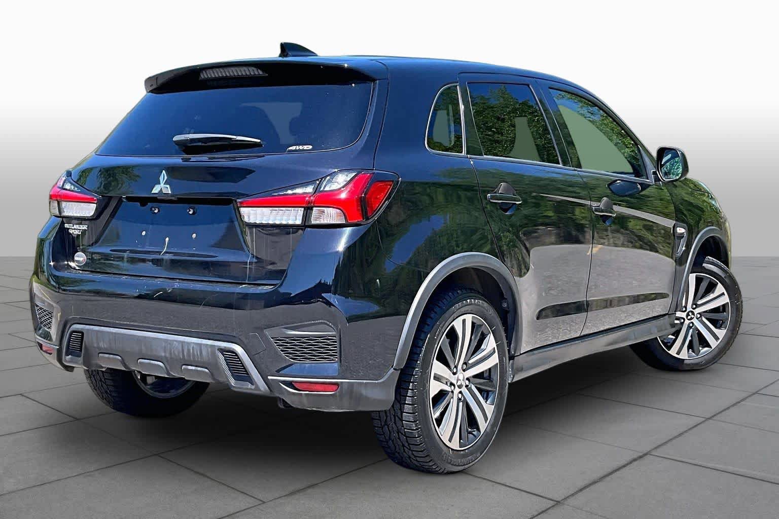 Used 2022 Mitsubishi Outlander Sport ES AWD/4WD image 12