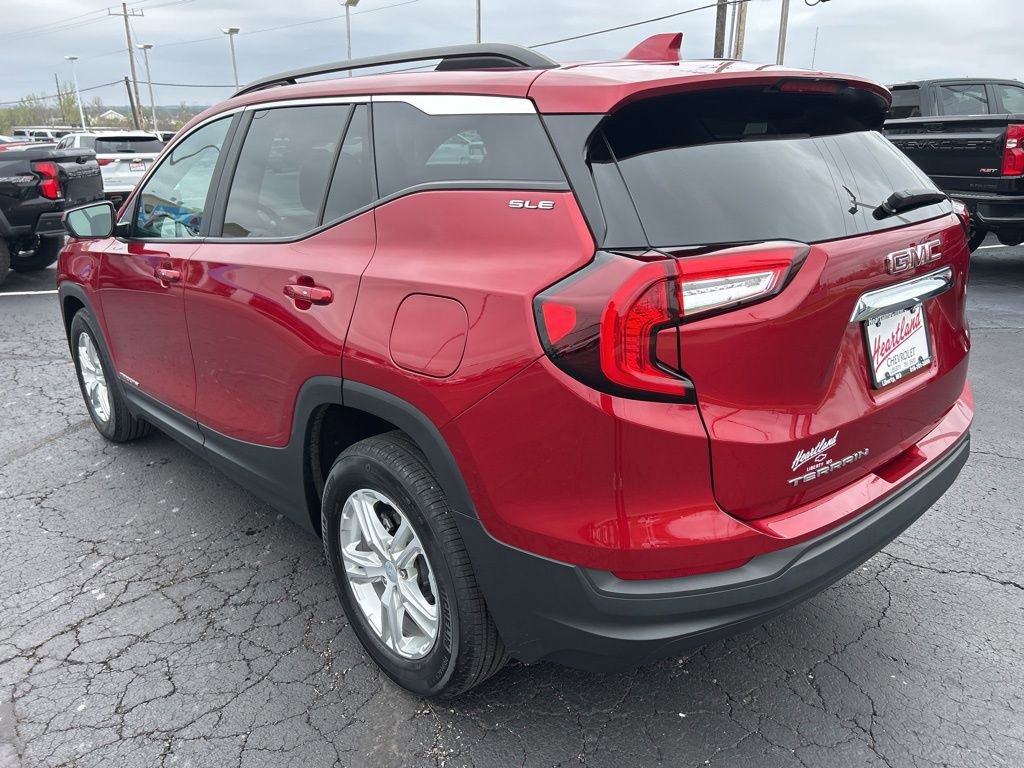 Used 2024 GMC Terrain SLT w/ Elevation Edition AWD/4WD image 7