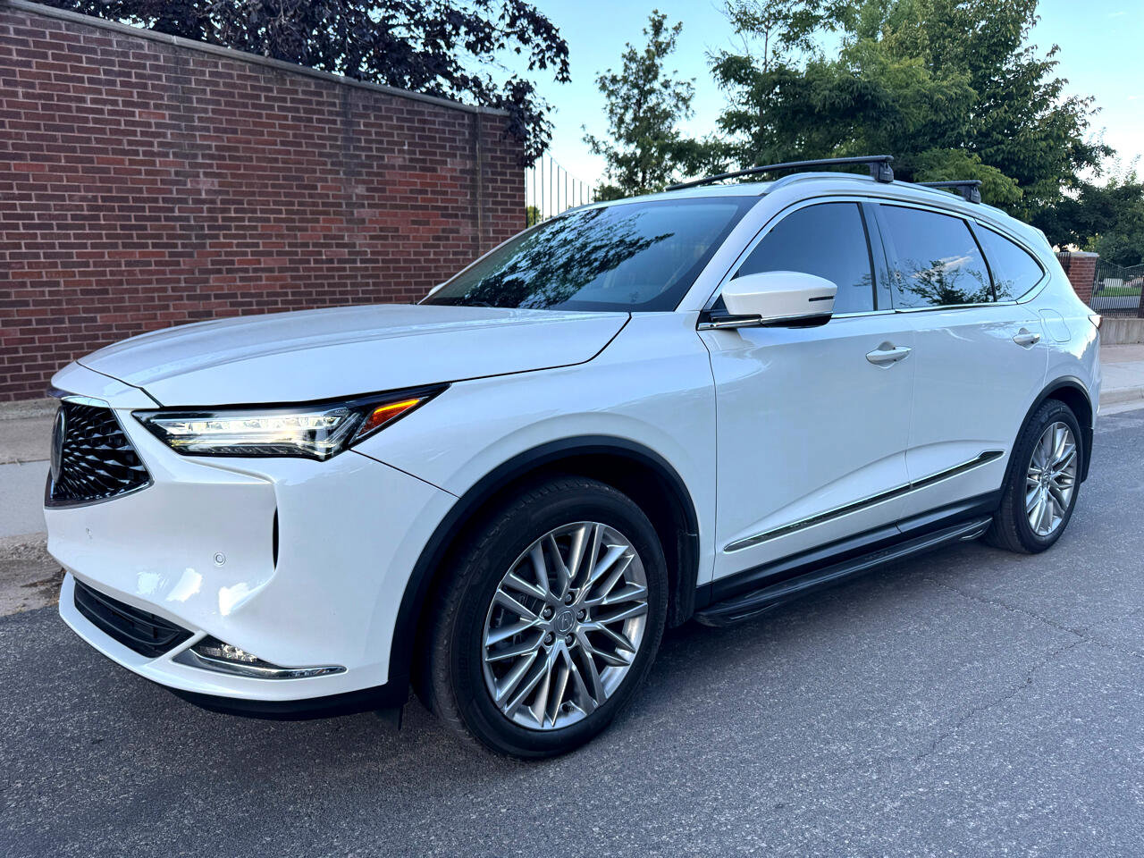 Used 2022 Acura MDX SH-AWD w/ Advance Package image 1