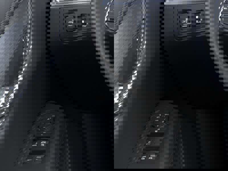 New 2026 Cadillac XT5 Luxury image 22