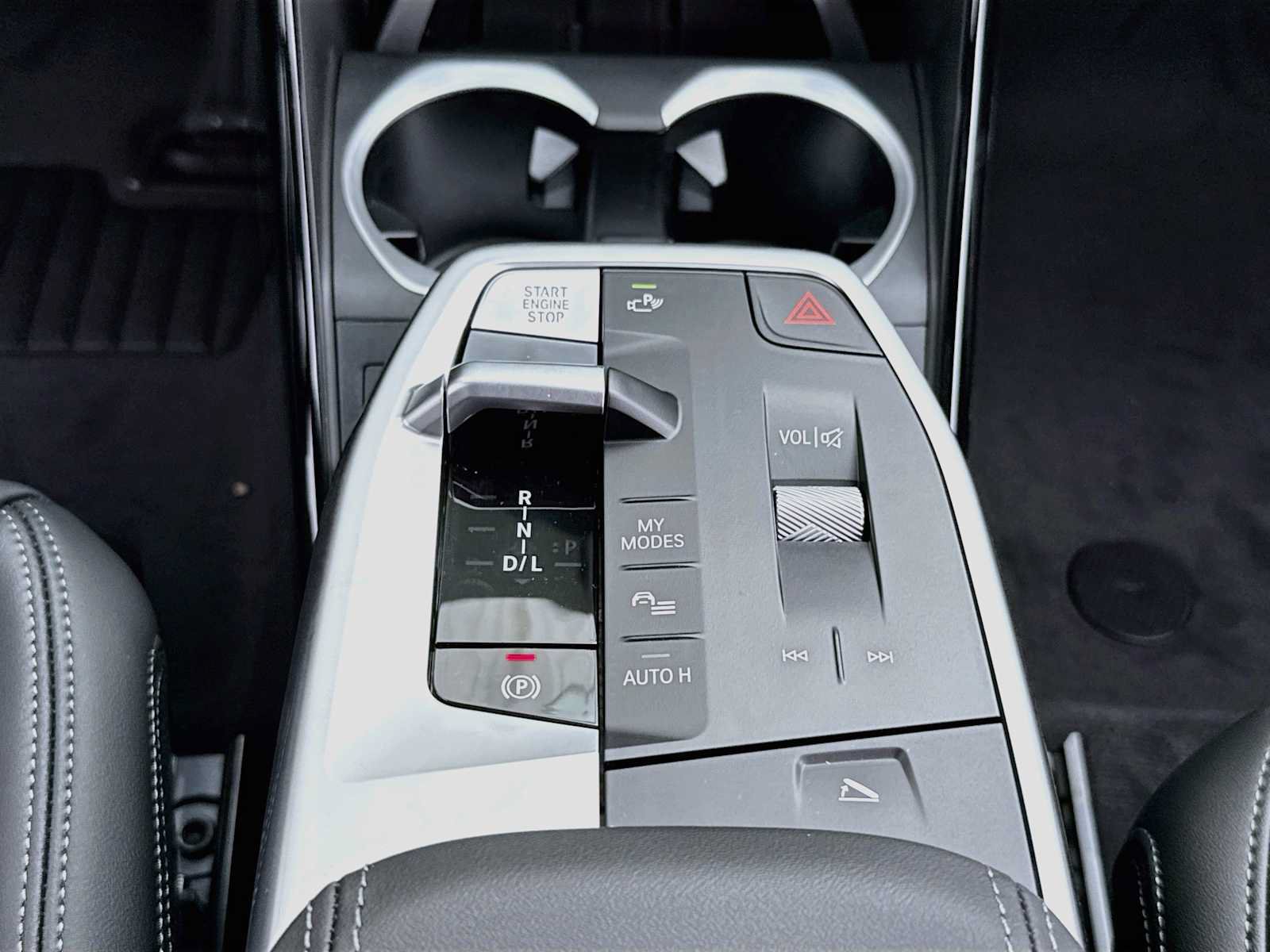 New 2027 BMW X1 xDrive28i AWD/4WD image 10
