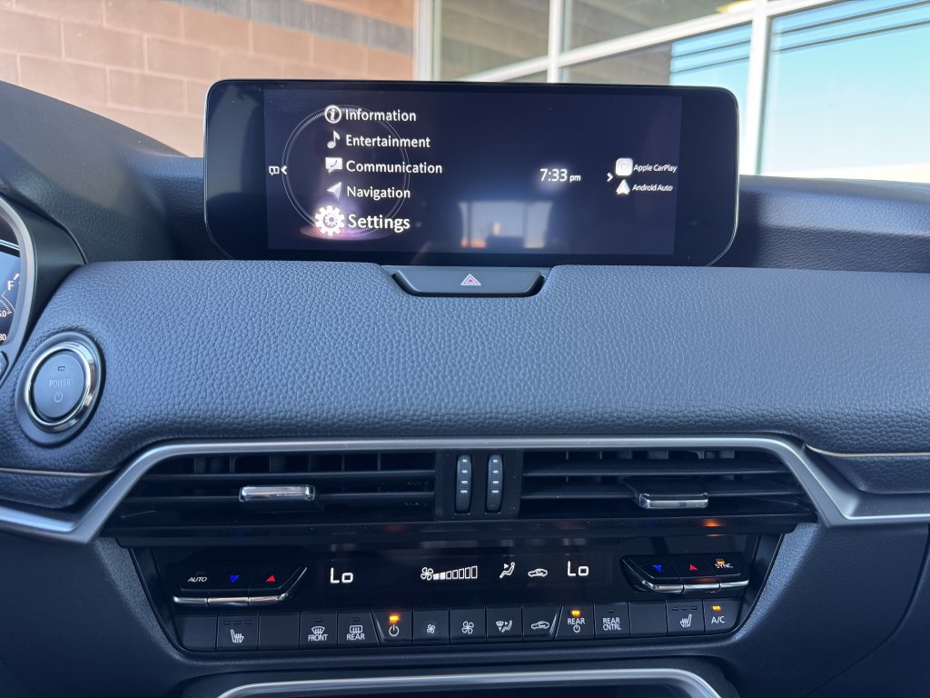 Used 2024 MAZDA CX-90 Plug-In Hybrid w/ Preferred AWD/4WD image 18