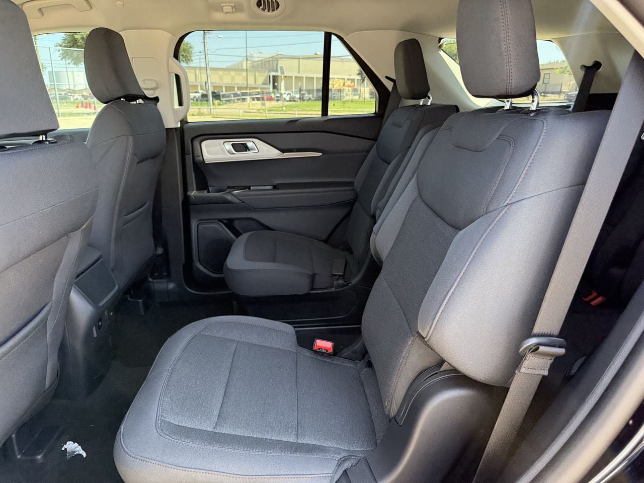 New 2026 Ford Explorer Active RWD image 18
