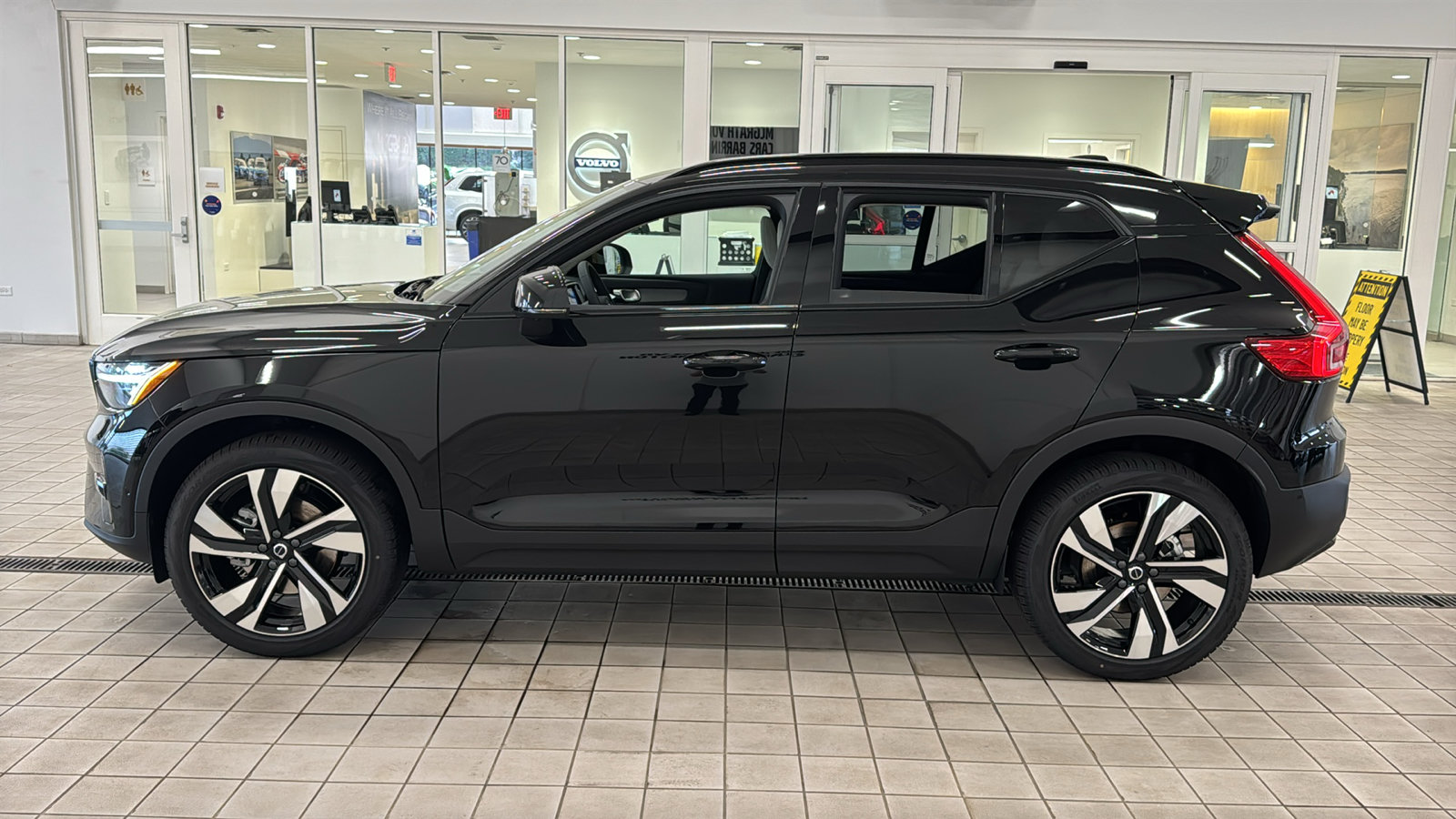 New 2026 Volvo XC40 B5 Ultra w/ Protection Package Premier AWD/4WD image 8