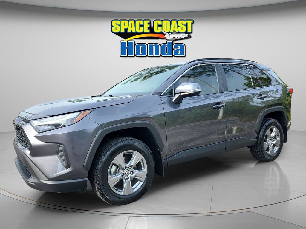 Used 2024 Toyota RAV4 XLE w/ Convenience Package FWD image 7