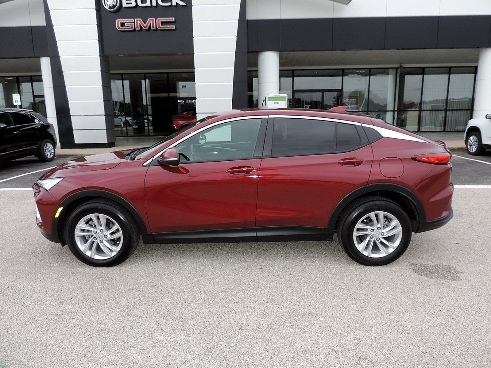 Used 2025 Buick Envista Preferred w/ Convenience I Package FWD image 8