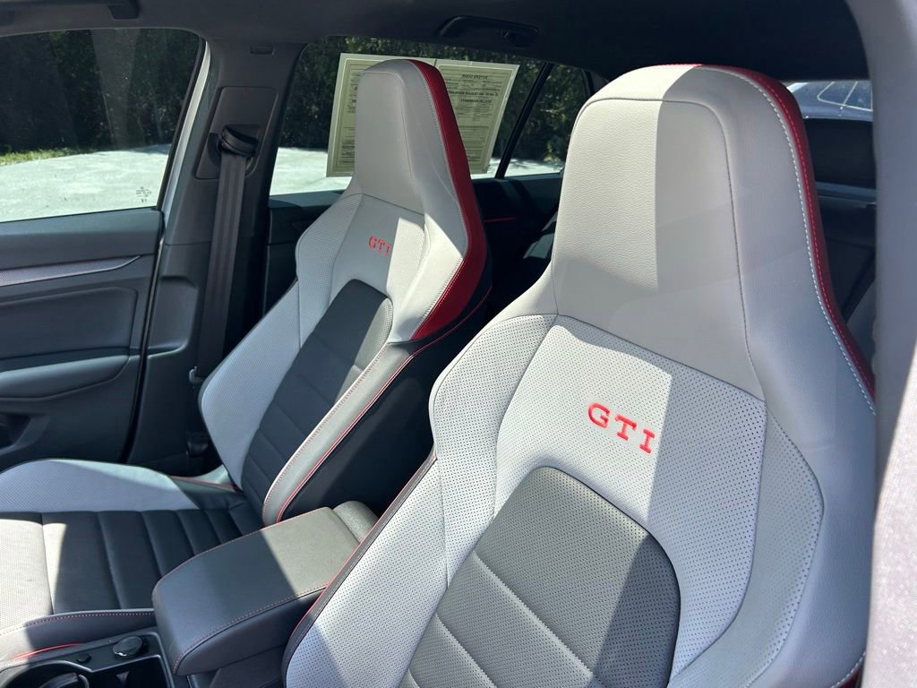 Used 2025 Volkswagen GTI SE w/ SE Leather Seating Package FWD image 21