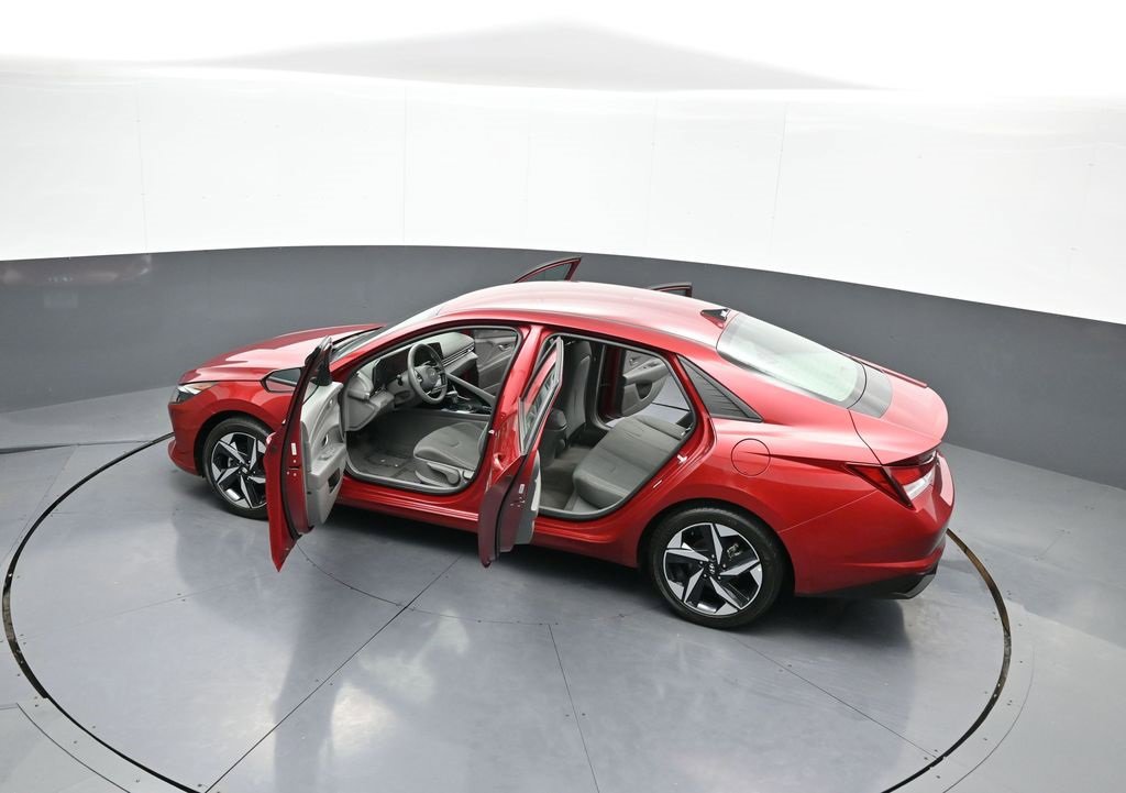 Certified 2023 Hyundai Elantra SEL w/ Convenience Package image 43