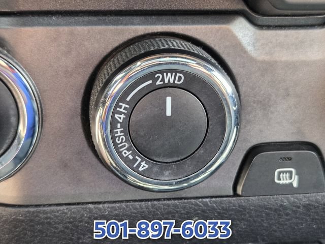 Used 2017 Toyota Tacoma TRD Sport AWD/4WD image 22