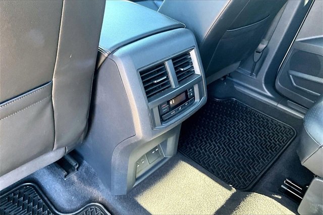 Used 2022 Volkswagen Atlas SE image 25