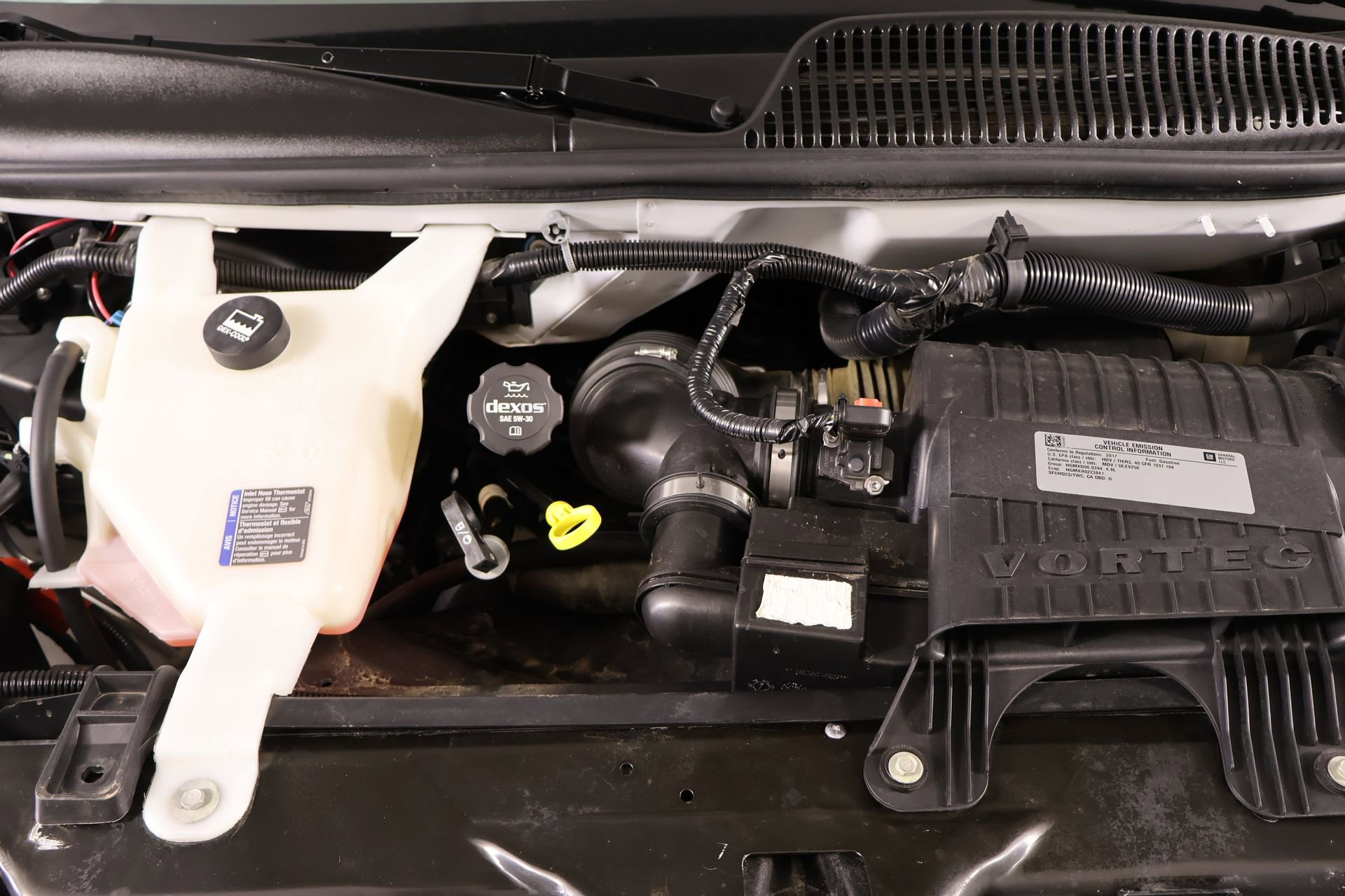 Used 2017 Chevrolet Express 2500 RWD image 16