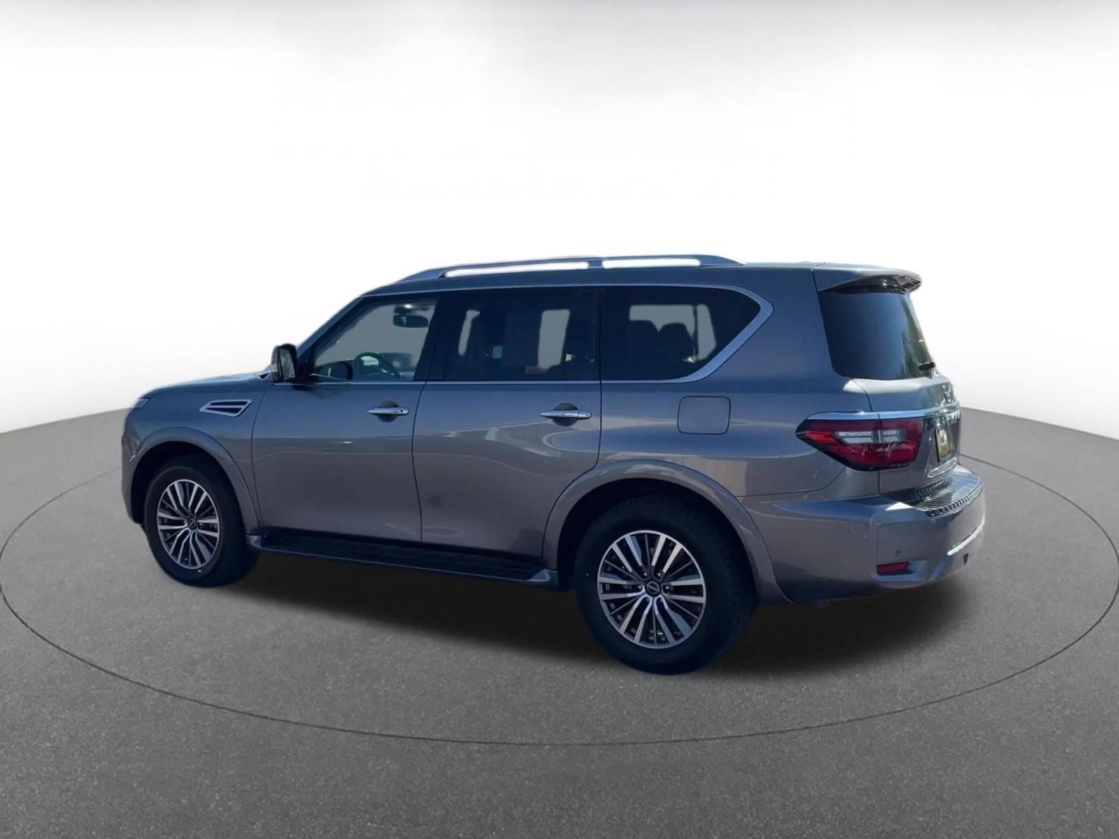 Used 2024 Nissan Armada SL RWD image 9