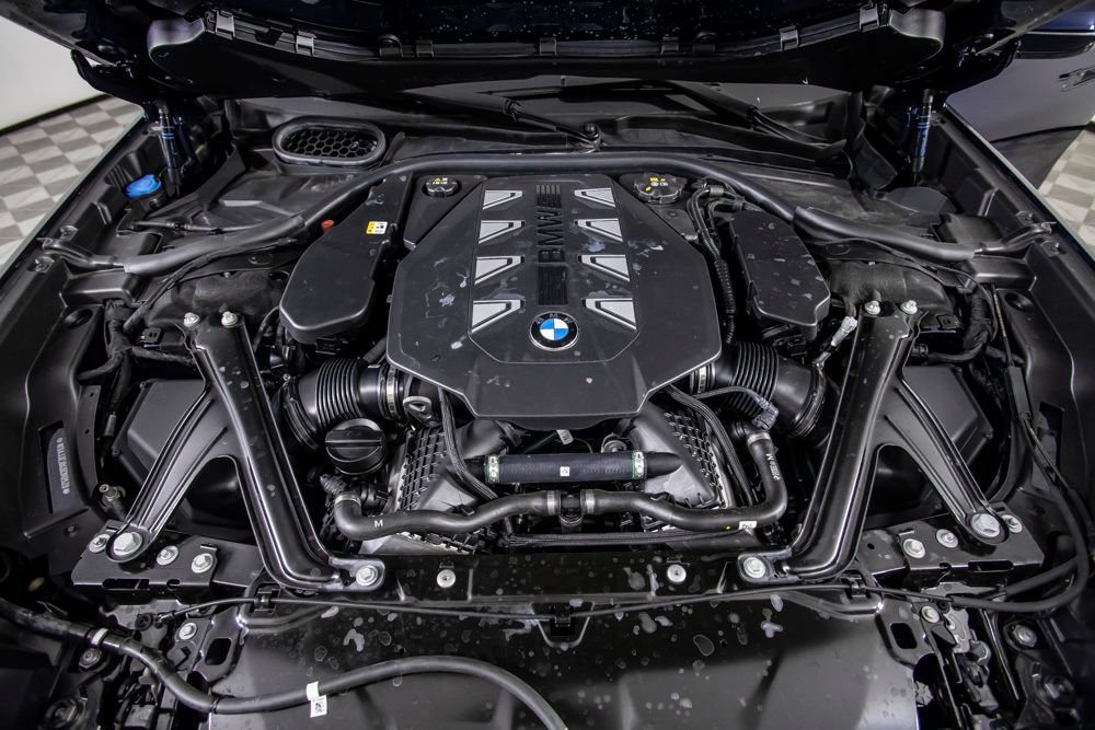 Used 2025 BMW 760i xDrive w/ Executive Package AWD/4WD image 49