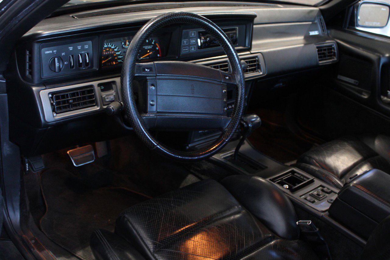Used 1991 Lincoln Mark VII LSC image 17