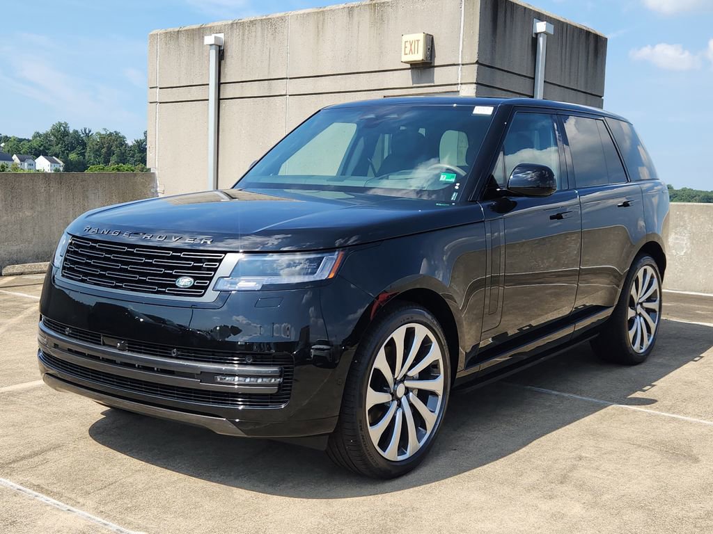 New 2025 Land Rover Range Rover SE image 1