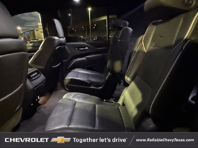 Used 2023 Cadillac Escalade ESV Sport AWD/4WD image 32