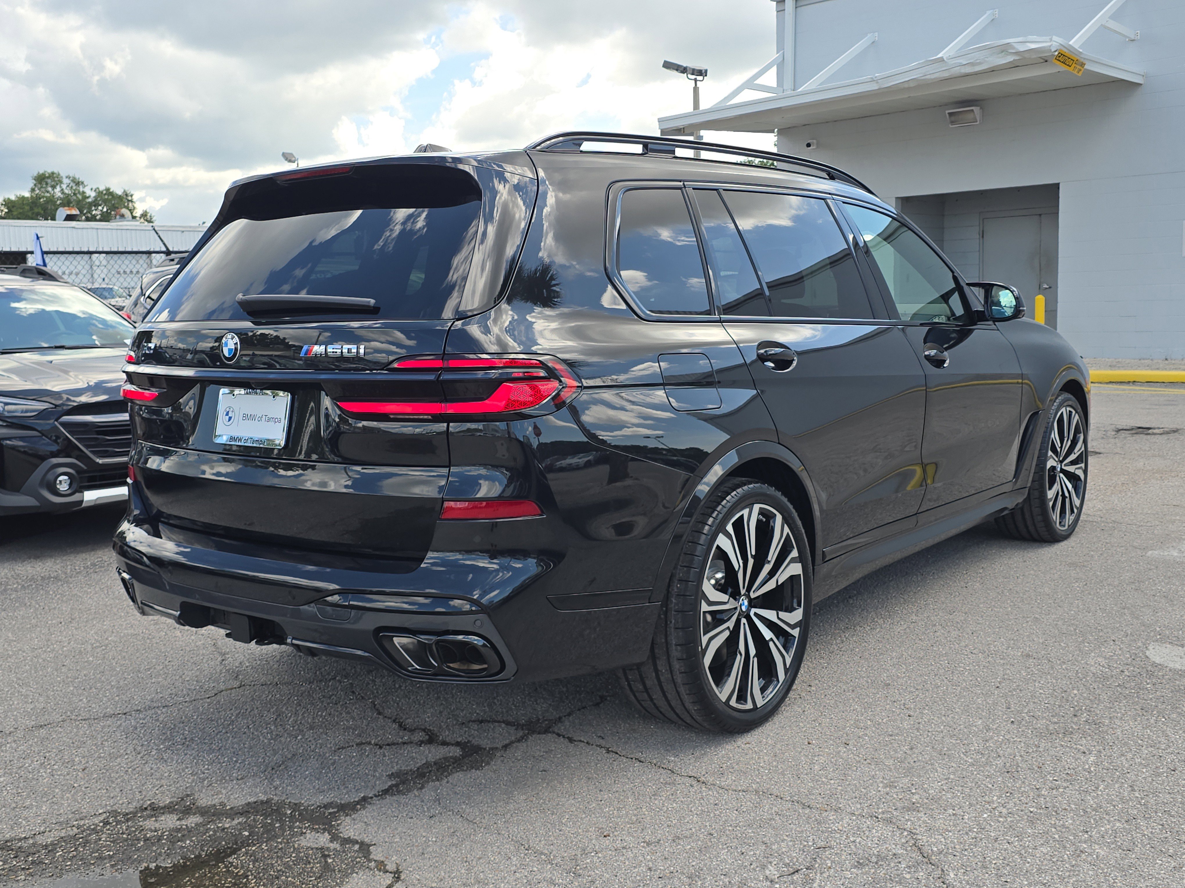 New 2026 BMW X7 M60i image 5