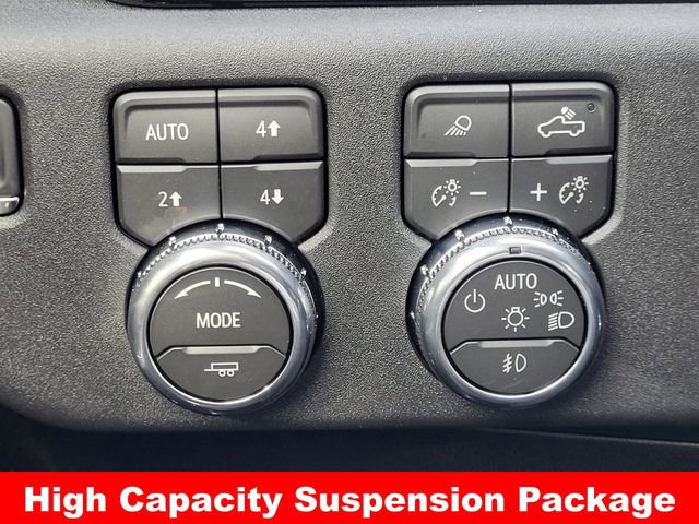 New 2026 GMC Sierra 1500 SLT AWD/4WD image 18