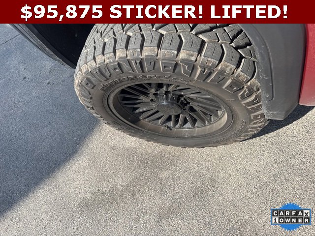 Used 2025 GMC Sierra 2500 AT4X image 12