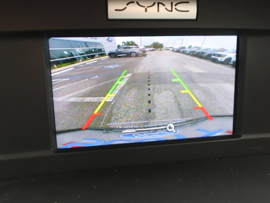 Certified 2017 Ford Escape SE FWD image 4
