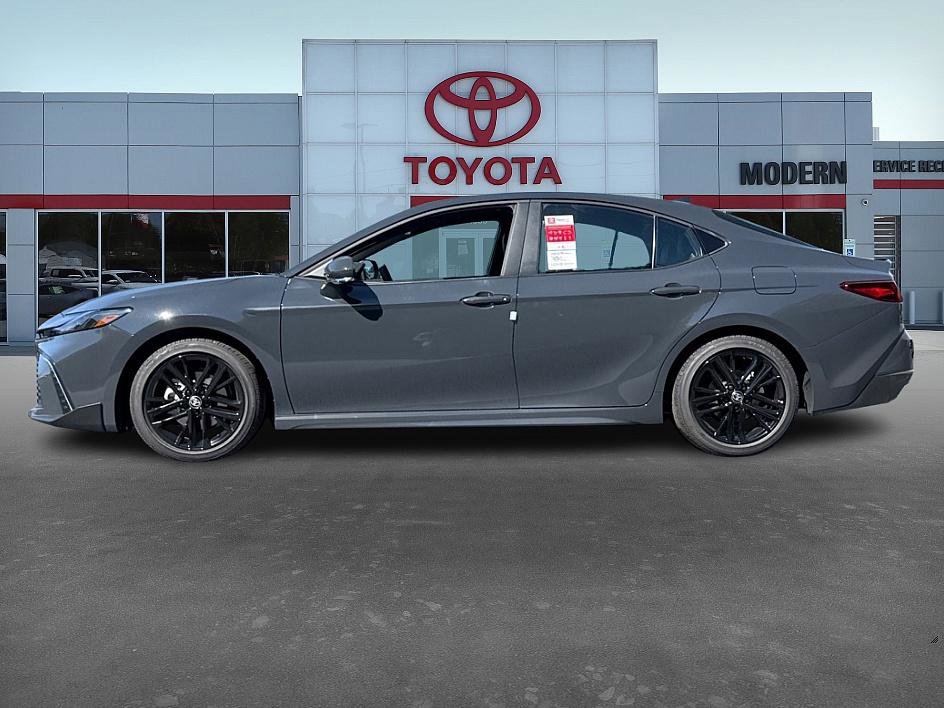 New 2026 Toyota Camry SE image 3