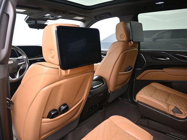 Used 2021 Cadillac Escalade Premium Luxury image 12