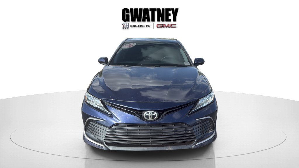 Used 2021 Toyota Camry LE FWD image 2