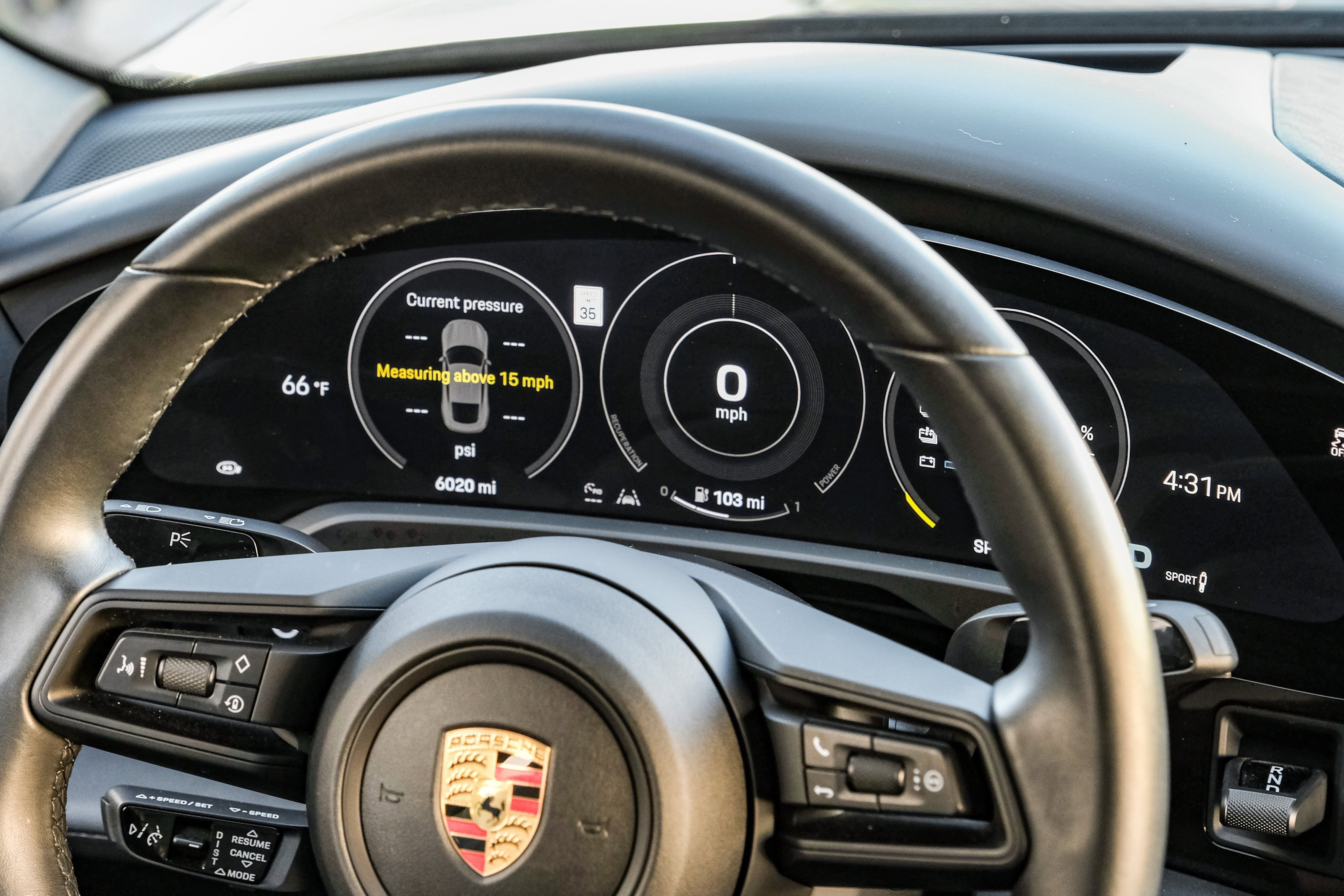 Used 2021 Porsche Taycan image 16