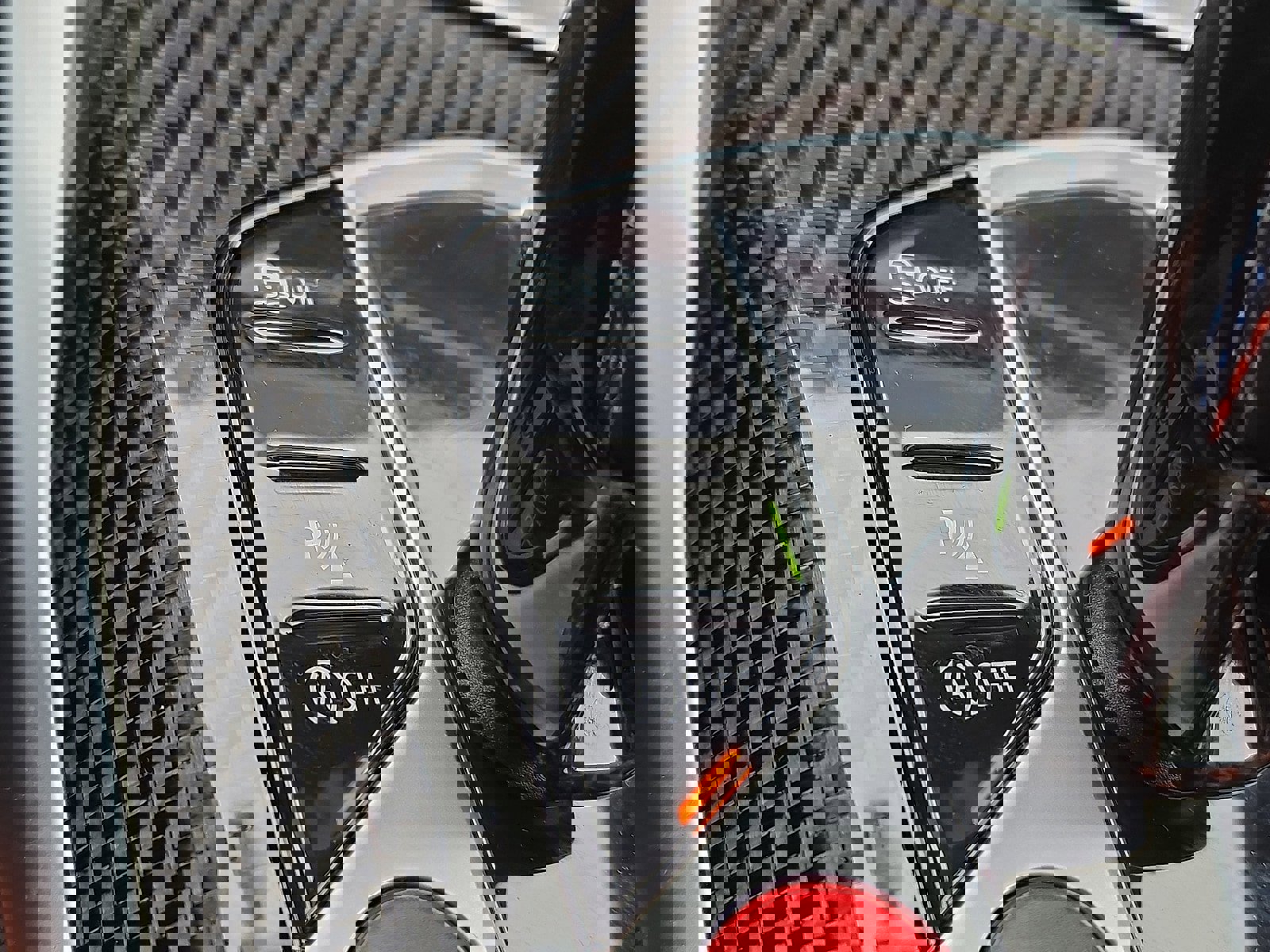 Used 2022 BMW M3 Competition w/ M Carbon Exterior Package image 27