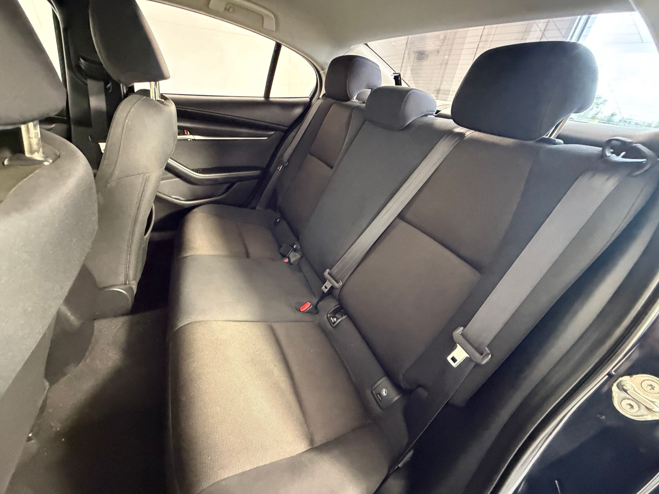 Used 2020 MAZDA MAZDA3 Sedan FWD image 22