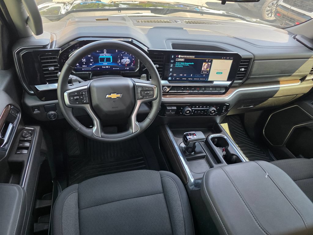 Certified 2025 Chevrolet Silverado 1500 LT RWD image 28